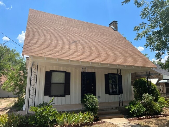 Cute 3-bedroom, 2-bath - Cute 3-bedroom, 2-bath