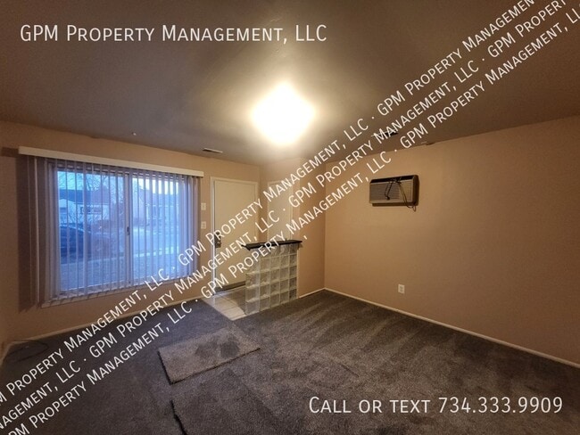 Photo - 17375 Harman St