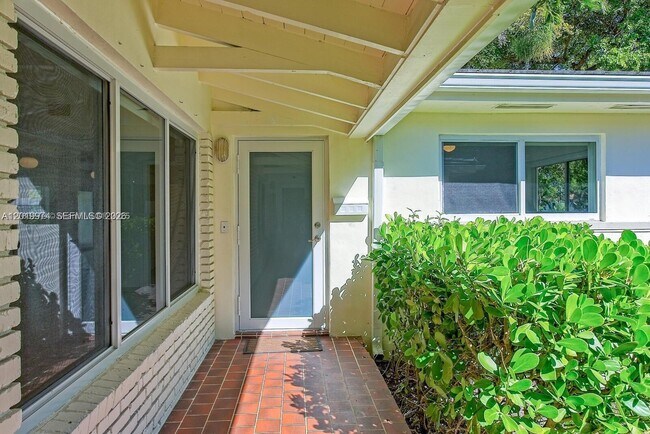 Photo - 5400 Orduna Dr Unit 0
