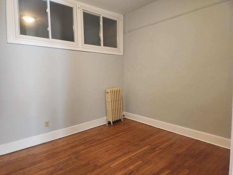 Photo - 192-194-194 Main St