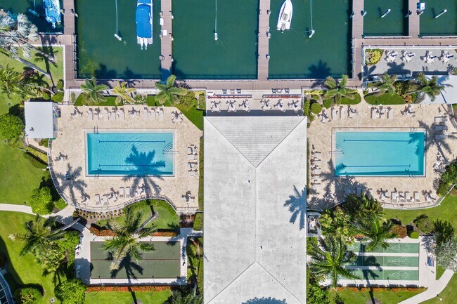 Building Photo - 3224 S Ocean Blvd Unit 310-B