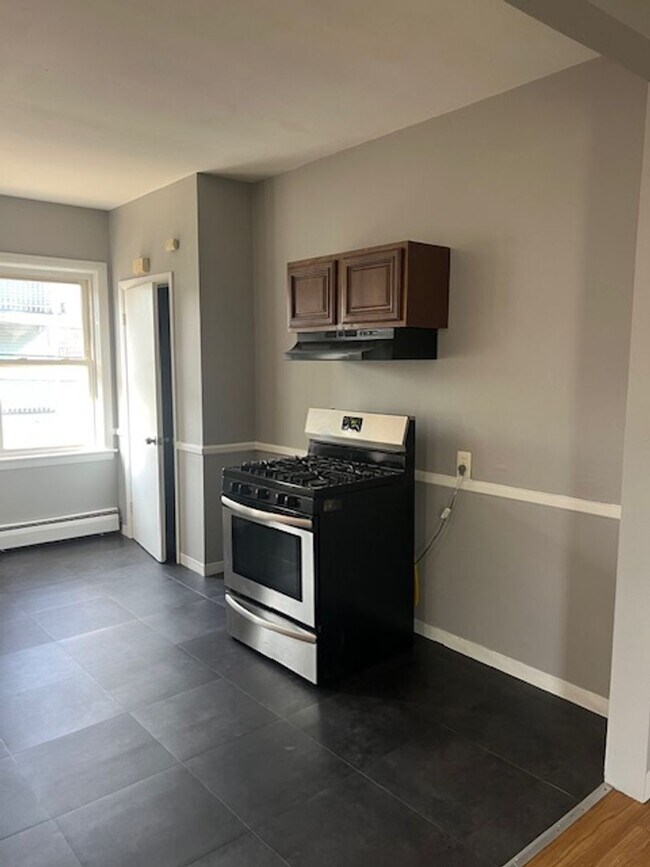Photo - 53-55 Fairmount Avenue Unit 2R