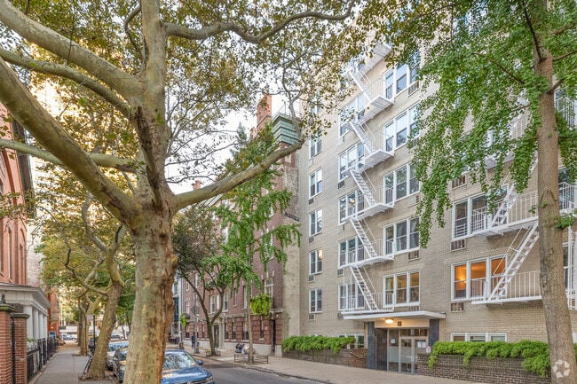 Alternate building view - 54 Orange St