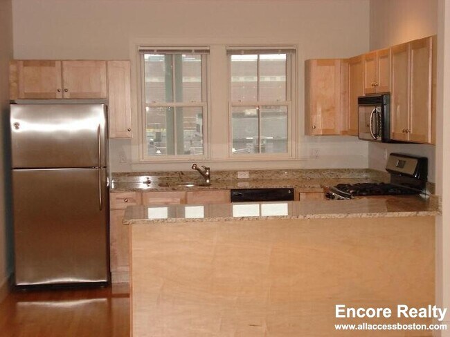 Photo - 110 Second St. Unit RJ78 Unidad RJ78