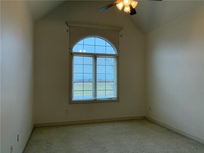 Photo - 2509 S Everest Ave