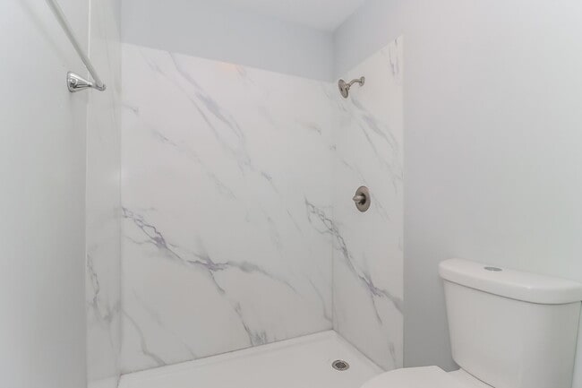 Photo - Studio Apartment In Hickory!