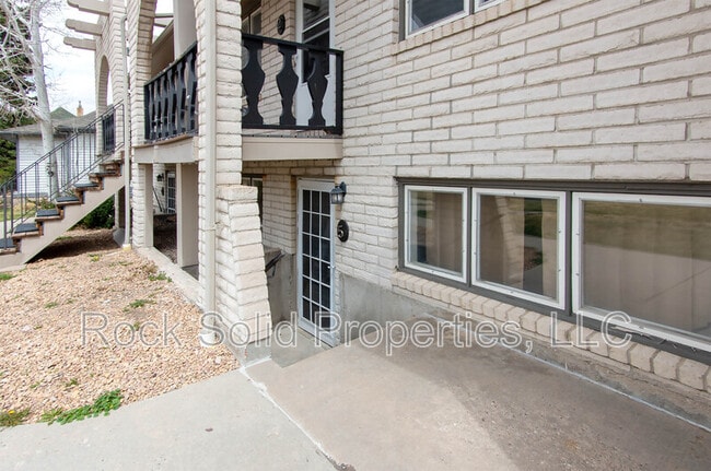 Photo - 3061 Reed Ave