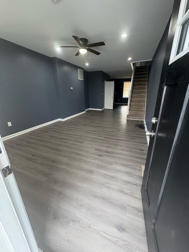 Photo - 636 E 29th St