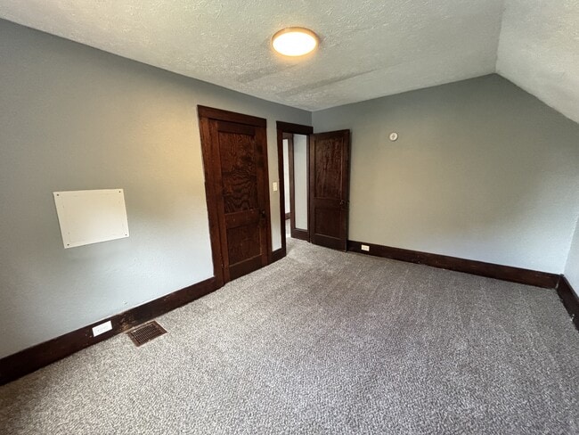 Photo - 934 Green Ave SW