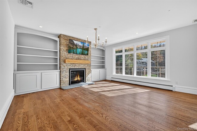 Photo - 165 Piermont Ave