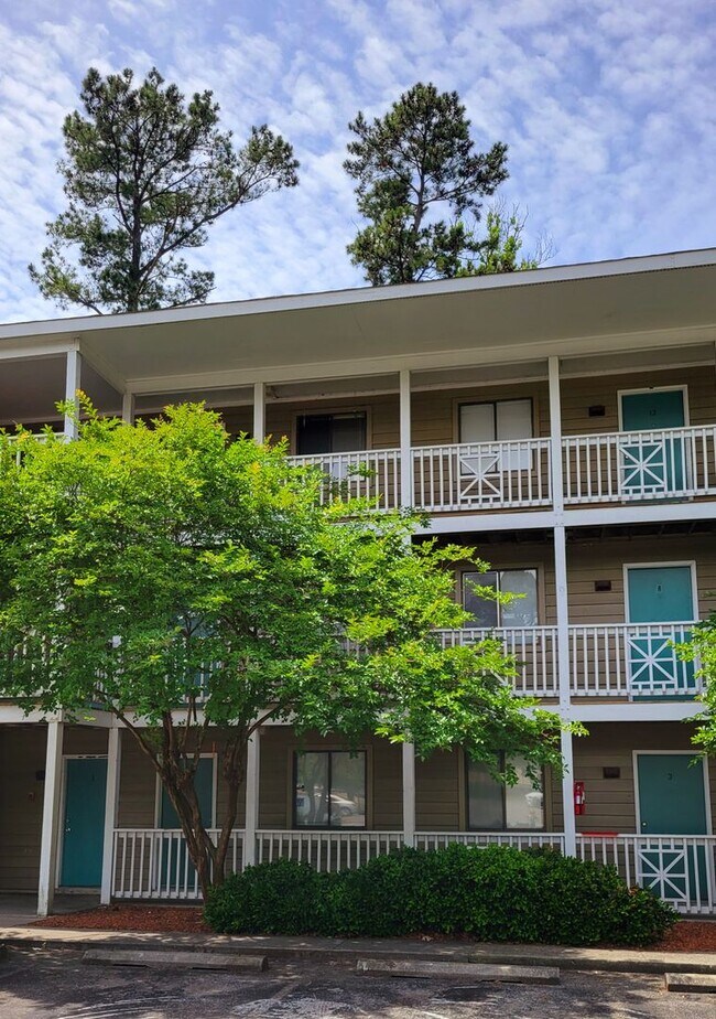 Seahawk Square - MOVE IN NOW! 1BD/1BA - Seahawk Square - MOVE IN NOW! 1BD/1BA Condo