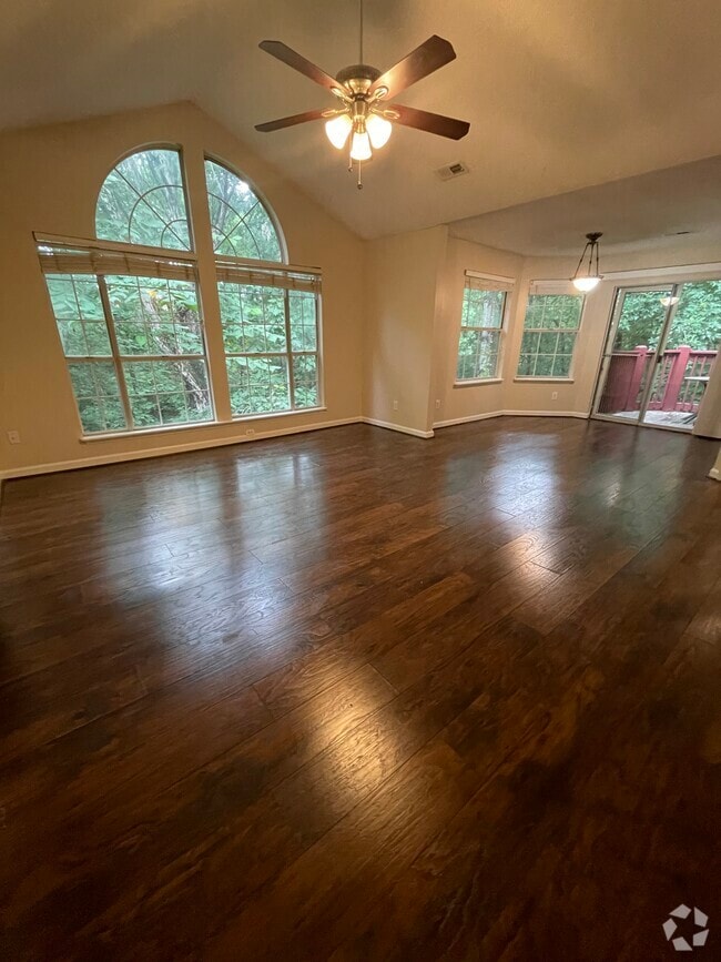 Building Photo - 909 Wentworth Ct Rental