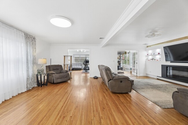 Photo - 52 Hillside Ave Unidad # B