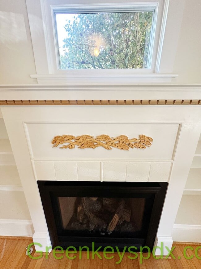 Gorgeous 2 Bedroom Craftsman in SE Portland! - Gorgeous 2 Bedroom Craftsman in SE Portland!