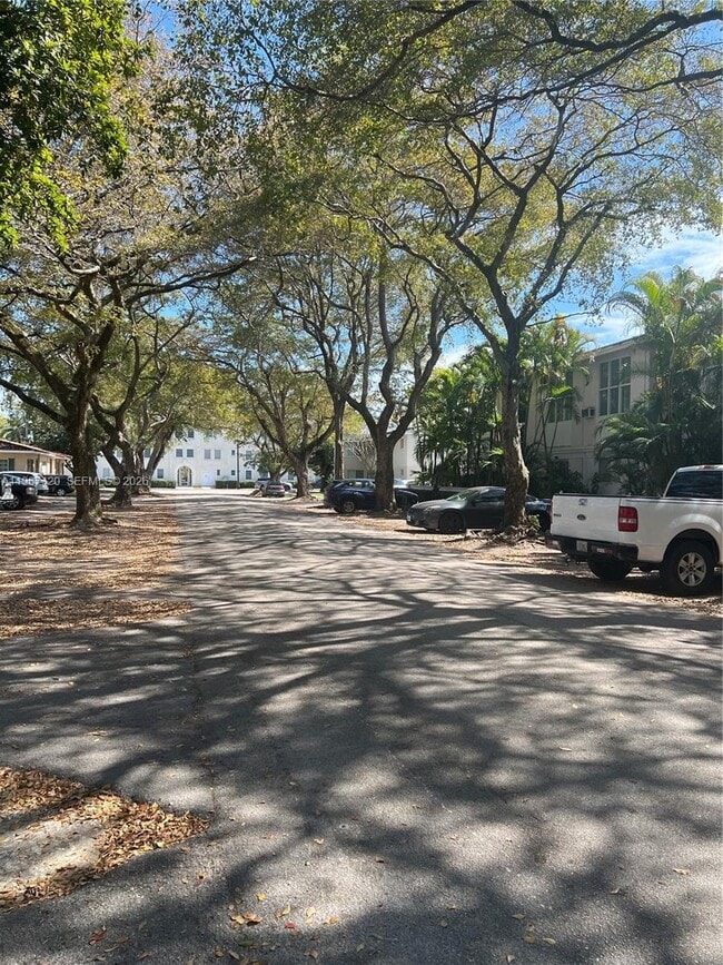 Photo - 427 Santander Ave Unidad 101