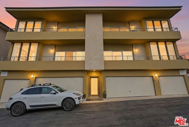 Photo - 18065 Coastline Dr Unidad 3