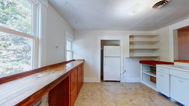 Photo - Spacious Apartments in Prime East Rock by East Rock Park! Unidad 3