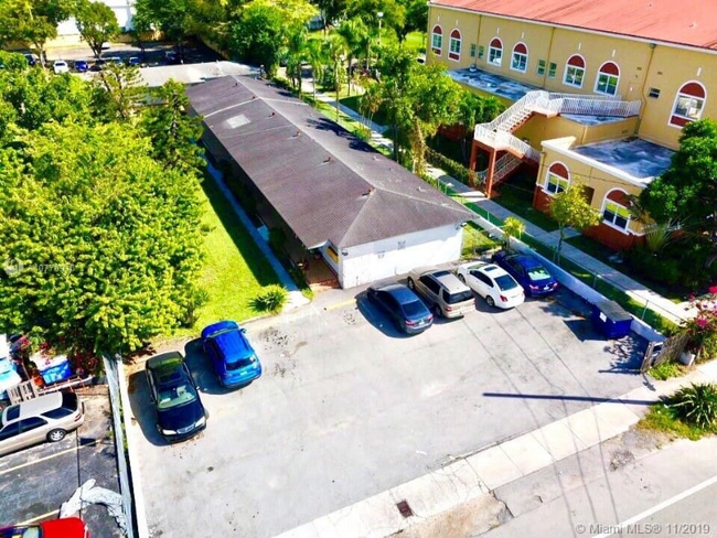 Photo - 7731 NW 2nd Ave Unidad 2