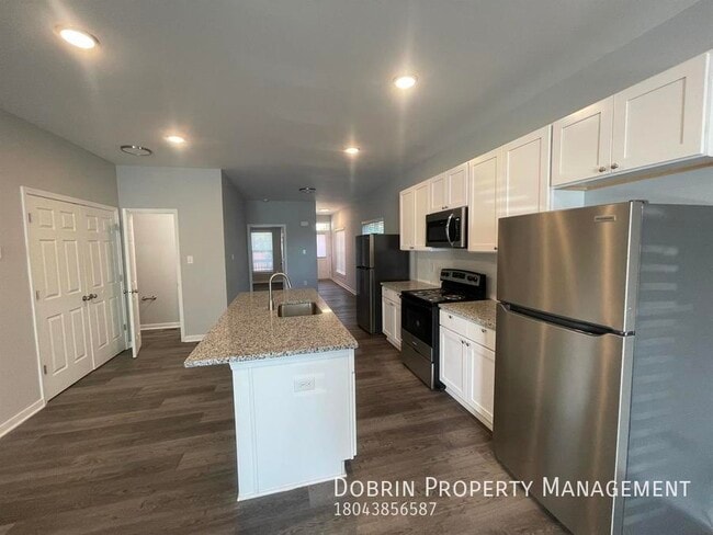 Photo - 2053 W Moore St