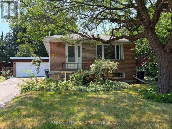 Photo - 359 Patricia Ave