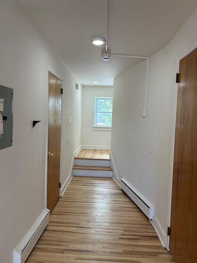 24 High St