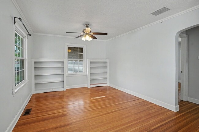 Photo - 521 Creel Ave