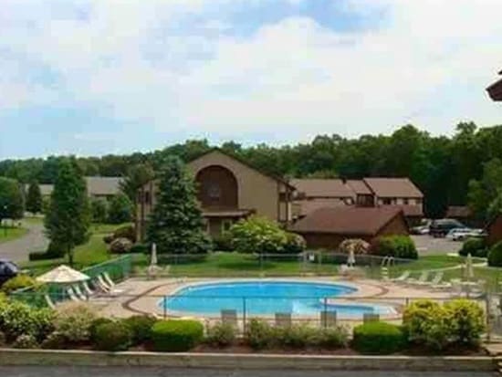 Photo - 163 Pine Grove Dr Unidad 163