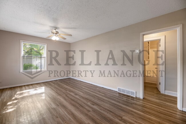 317 W Kinkaid Ave