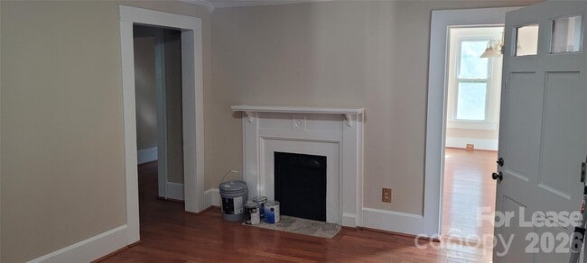 Photo - 212 E Bell St