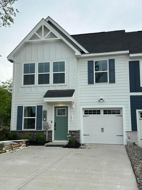 Building Photo - 107 Oxbow Dr