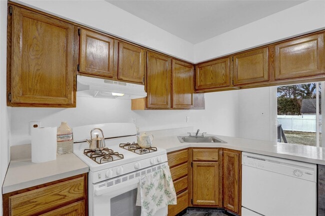 Photo - 176 Jackson Ave