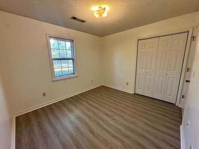 Photo - This home offers convenience and comfort!