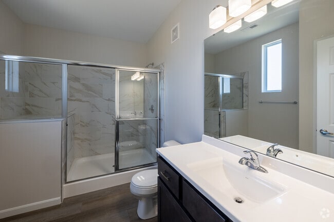 2BR, 2BA - 1,356SF - Hamlet on the Bend