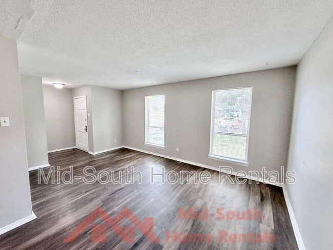 Photo - 4077 Forest View Dr