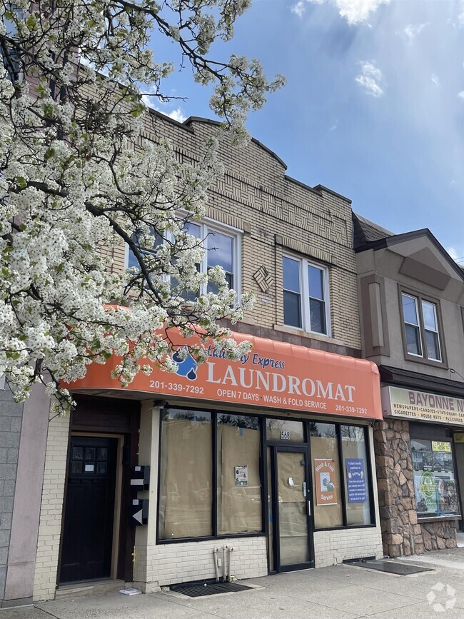 Building Photo - 568 Avenue C Rental