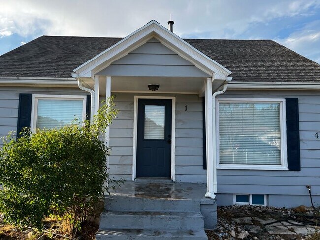 Front Door - 47 E 800 S Unit APT #1