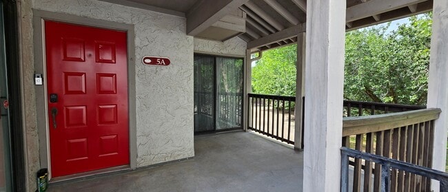Photo - 1304 E Bayou Pkwy Unit 5A