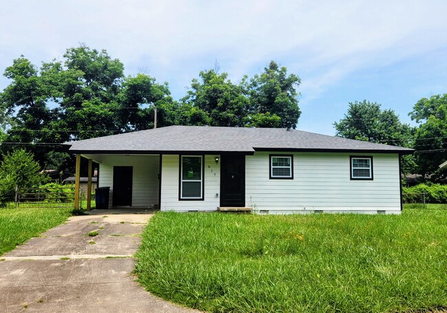 Photo - 617 Annelle St House