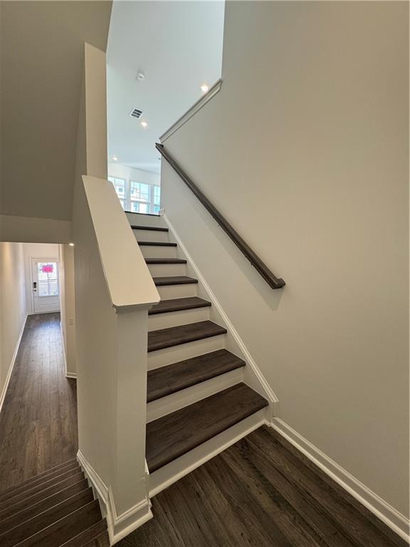 Photo - 516 Meadows Ln