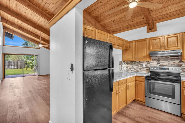 Photo - 100 Sparrow Dr