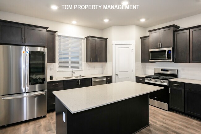 Photo - 18818-18813 13th Ave W