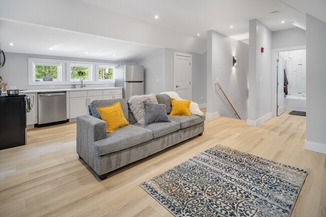 Photo - 200 Highland Ave