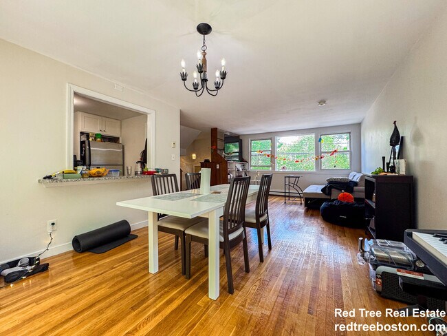 Photo - 119 Chestnut St