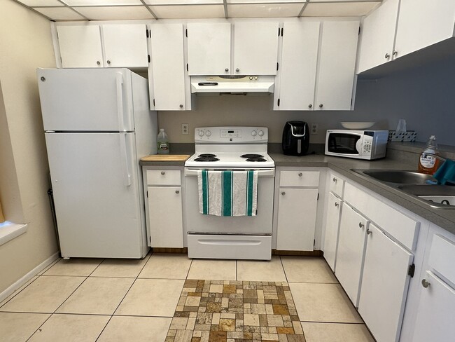 kitchen - 7315 Parkside Villas Dr Unit 7315 Parkside Villas