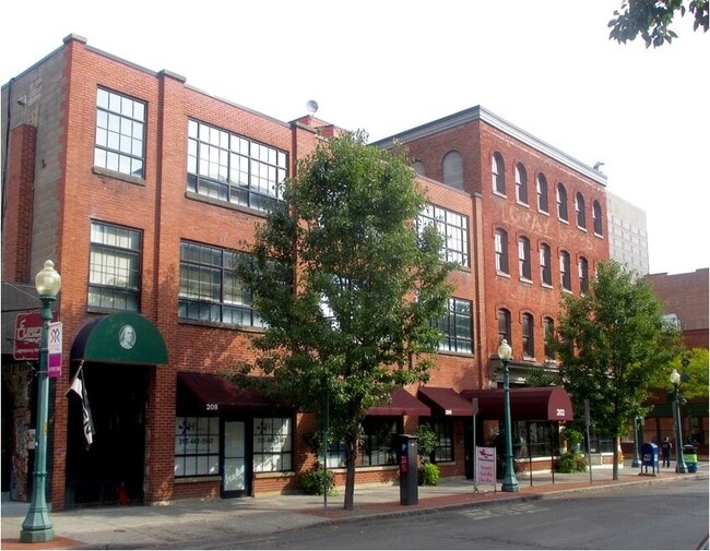 202 Walton