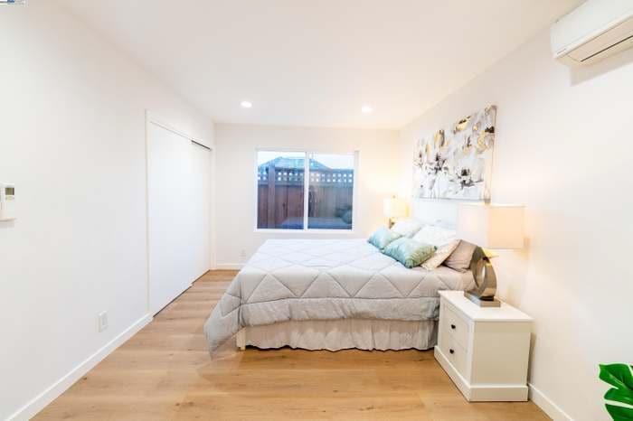 Photo - 3262 Firth Way