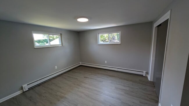 Photo - Whitaker / Homestead - 2 BR Single Family, Large Fenced Yard, Garage