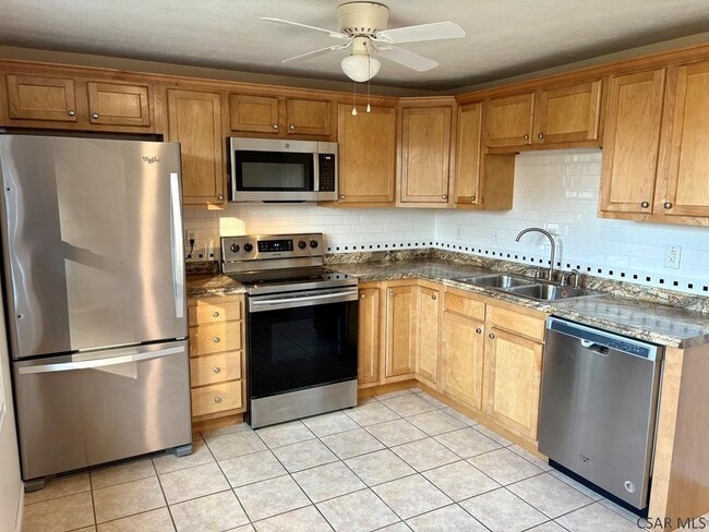 Photo - 427 Devon Dr