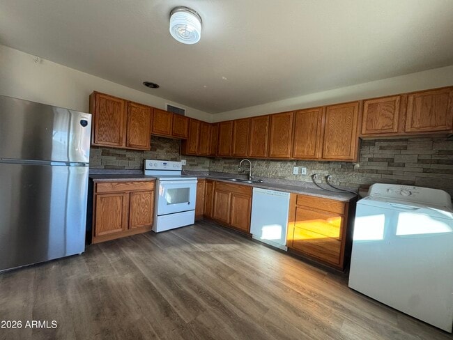 Photo - 7508 E Holly St