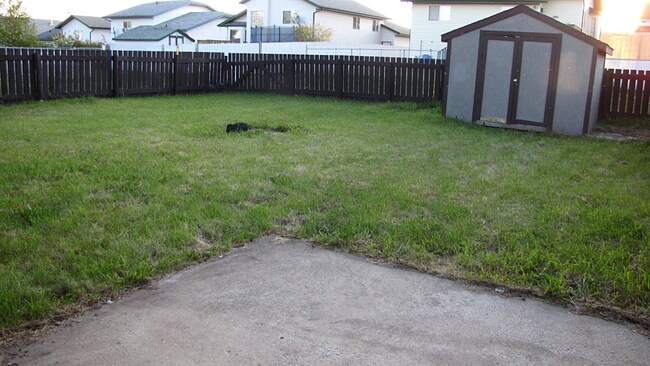 Photo - 11920-11996 96 St